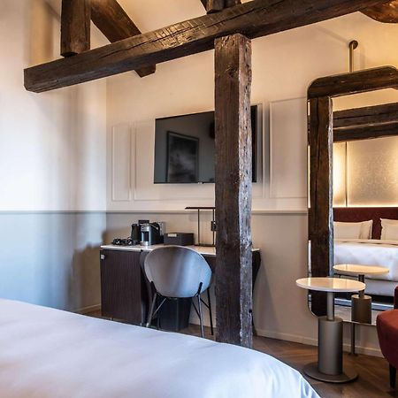 Radisson Collection Hotel, Palazzo Nani เวนิส ภายนอก รูปภาพ A room at the hotel