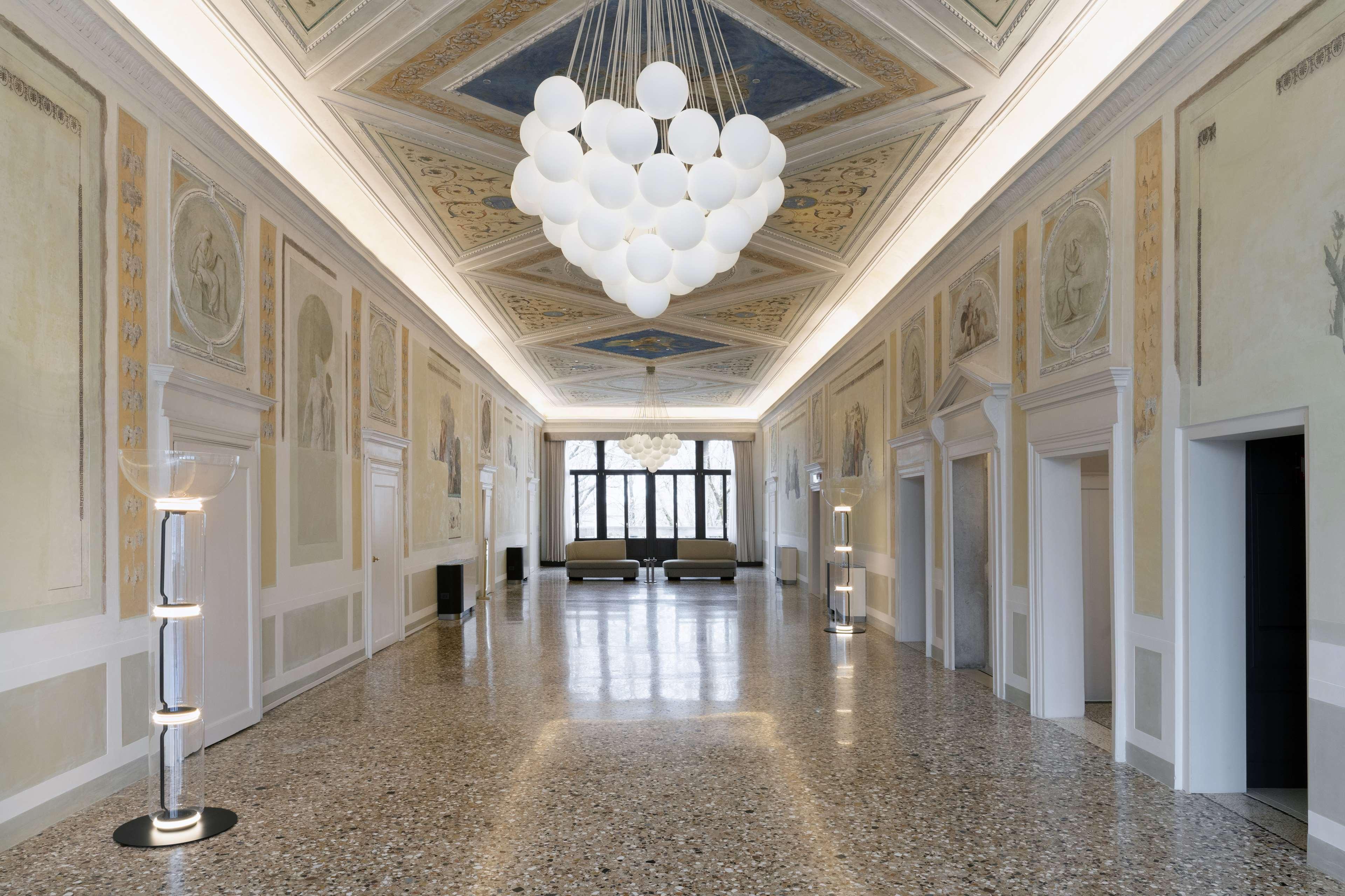 Radisson Collection Hotel, Palazzo Nani เวนิส ภายนอก รูปภาพ The interior of the hotel