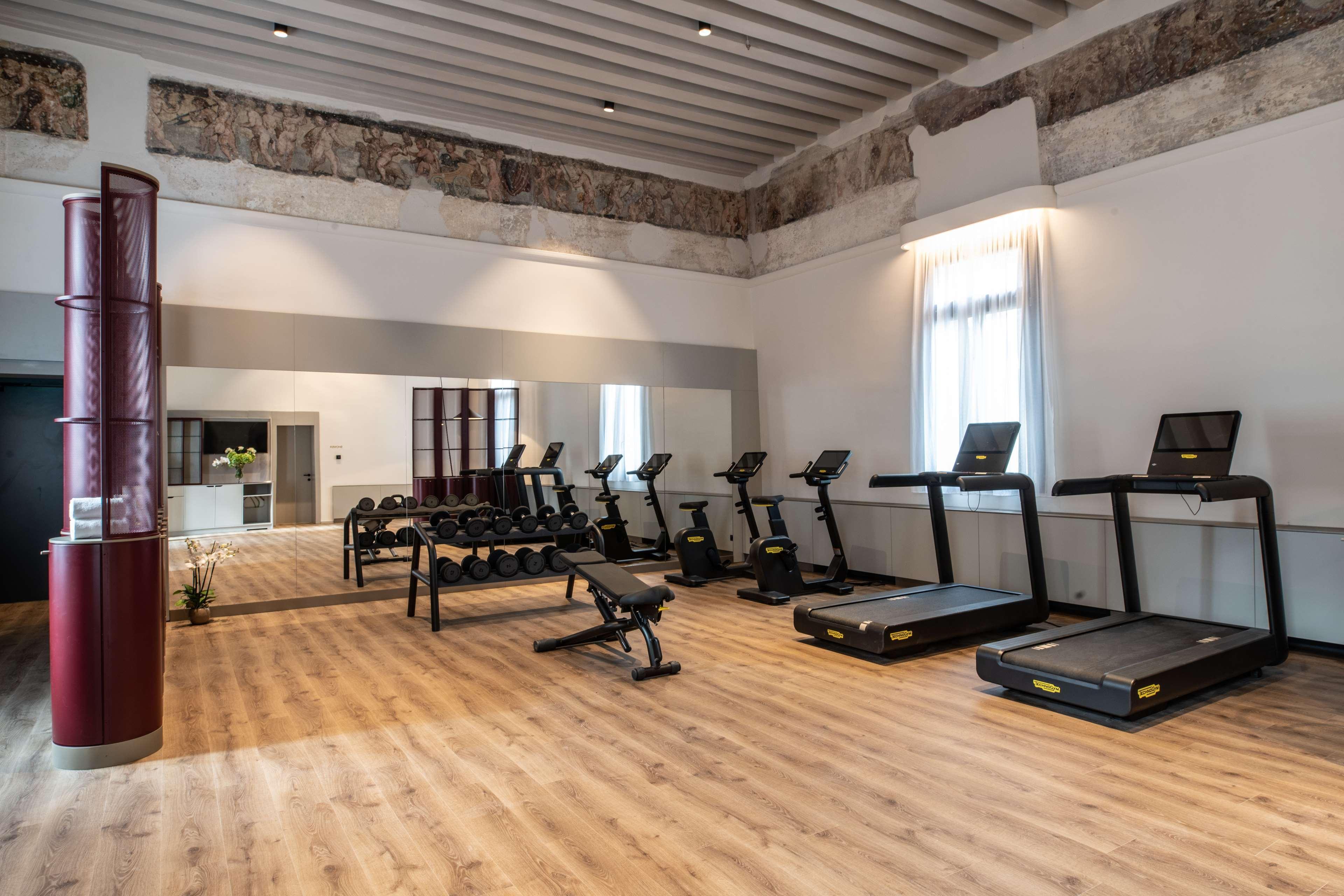 Radisson Collection Hotel, Palazzo Nani เวนิส ภายนอก รูปภาพ The gym at the hotel